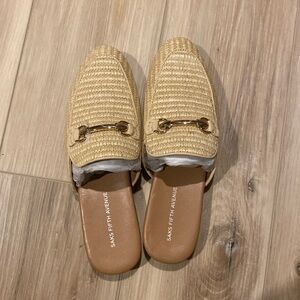 Saks fifth avenue -size 9